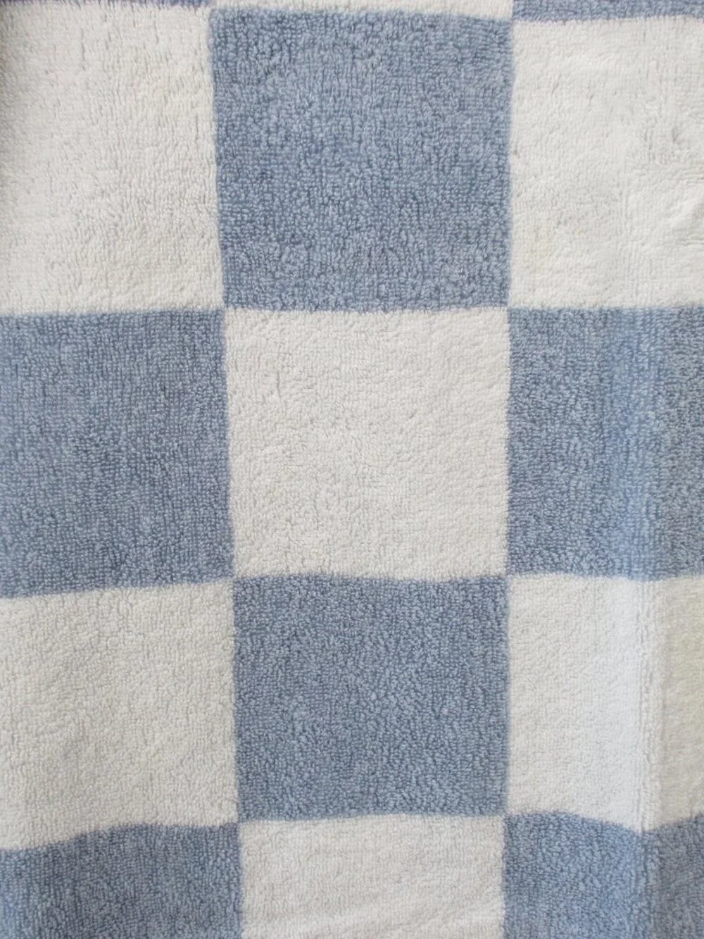 BUNDLE OF 3 DKNY BLUE &  WHITE CHECK BATH TOWELS